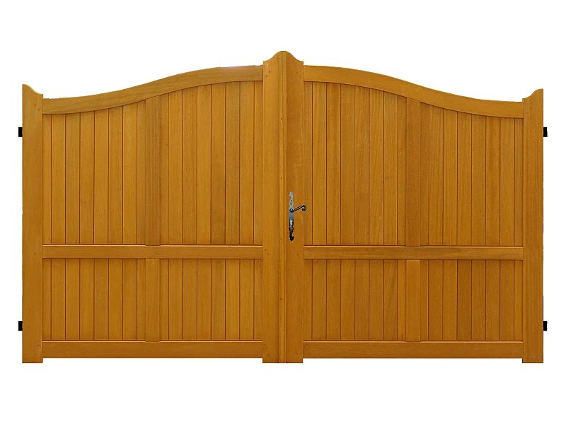 Portail en bois 'plein' Largeur 3M Hauteur 1,60/1,80
