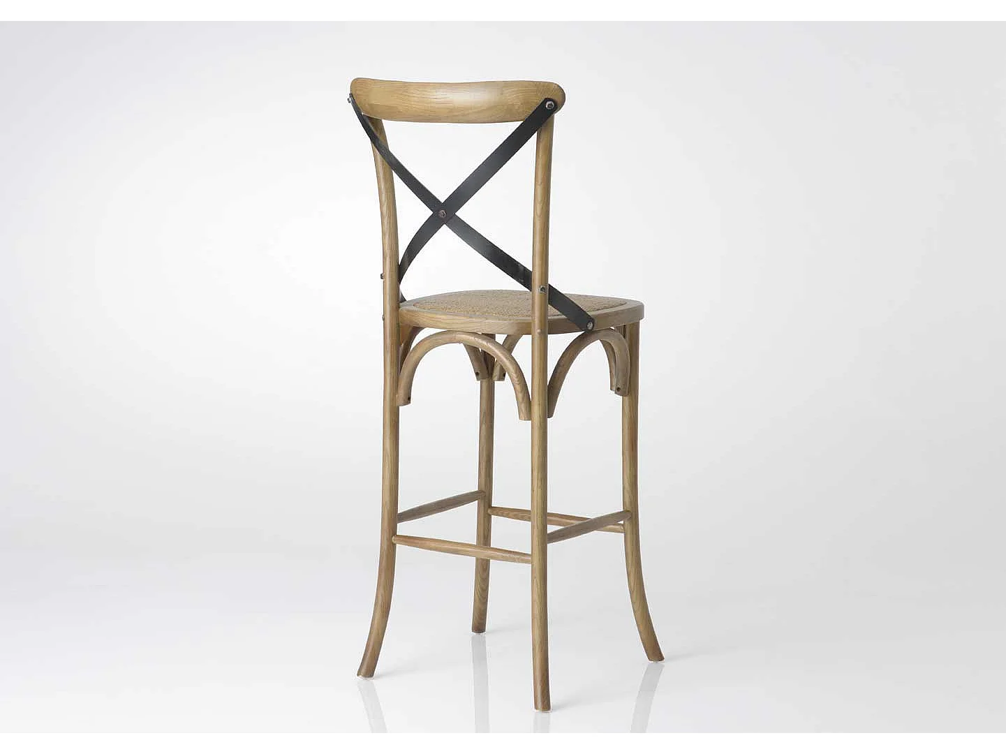 Chaise de bar en orme à croisillons en paille