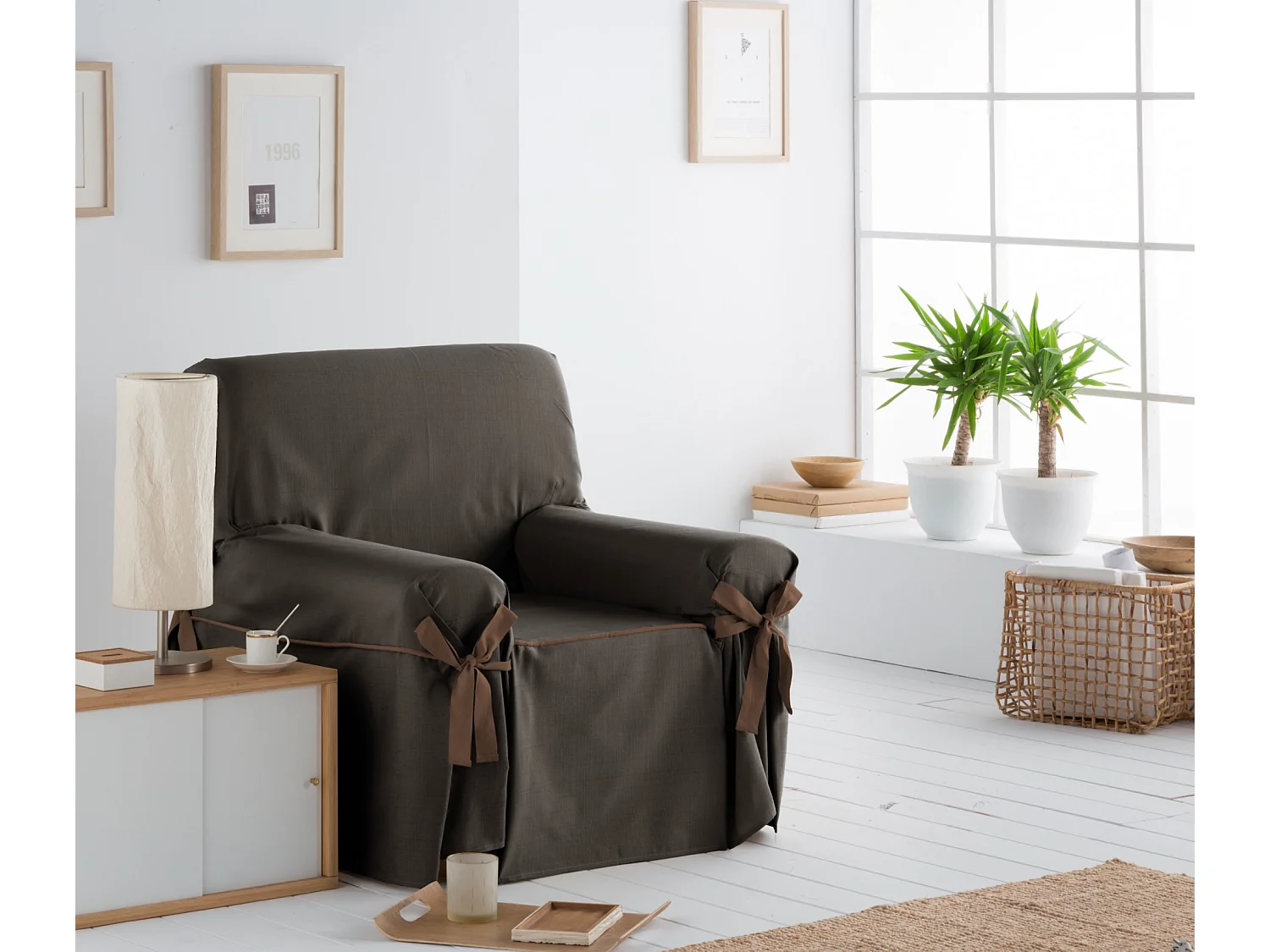 ESTORALIS | Funda Sofá Lazos Tejido Jaquard Resistente | Para Sofa de 4 Plazas | Tamaño ( de 210 a 240 cm. )  | Modelo BERET Color Marron