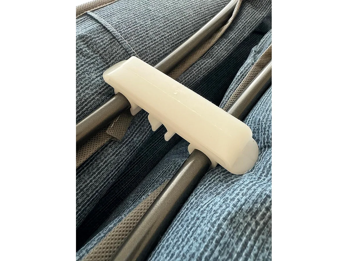 Lit pliant Dparis, Lit de camp à 12 lattes, Matelas inclus, Lit bébé peu encombrant, 100% Made in Italy, 80x190h37 cm, Housse de protection sur demande