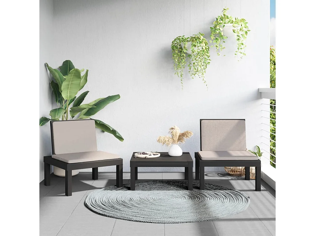 3-tlg. Garten-Sitzgruppe: Sonnenliege + Stühle + Tisch | Garten-Lounge-Set mit Kissen Anthrazit PP -GKD905134