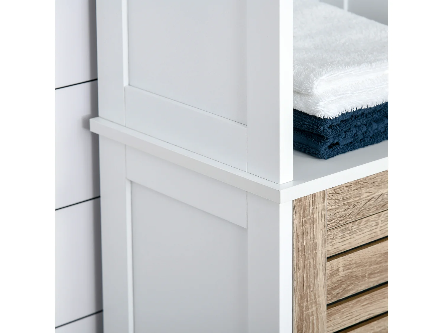 Meuble colonne rangement salle de bain style cosy dim. 34L x 26l x 172H cm 3 niches porte aspect bois lattes 3 étagères