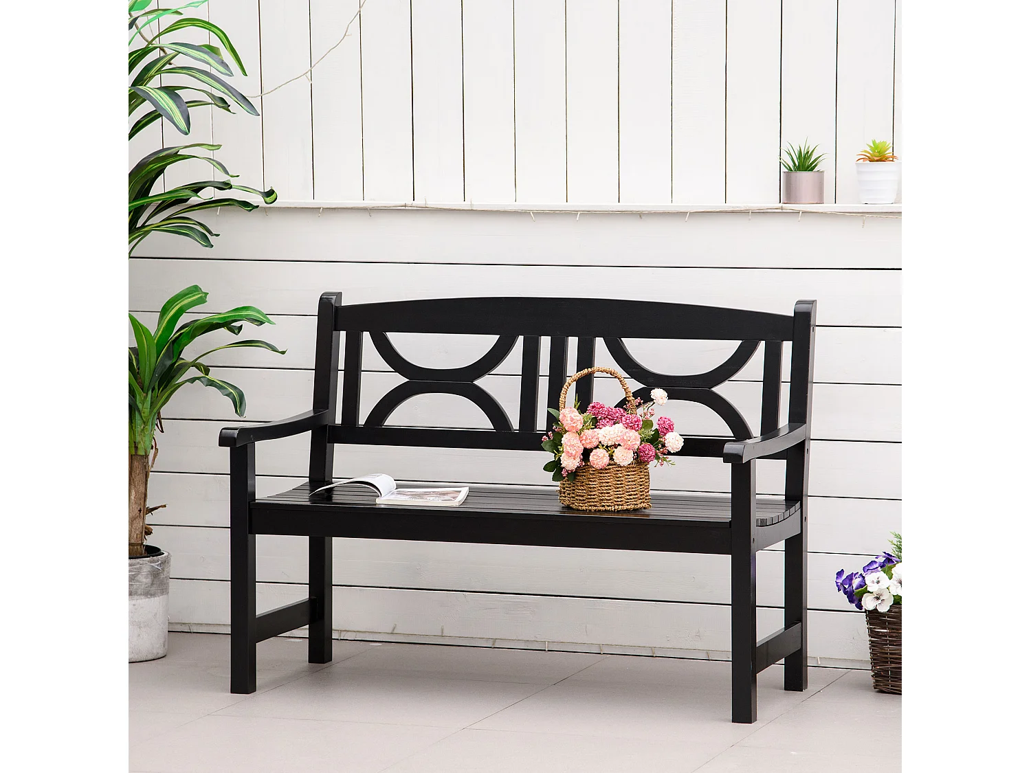Banc de jardin 2 places style colonial dim. 123L x 61l x 89.5H cm assise à lattes dossier ajouré motif tribal bois peuplier noir
