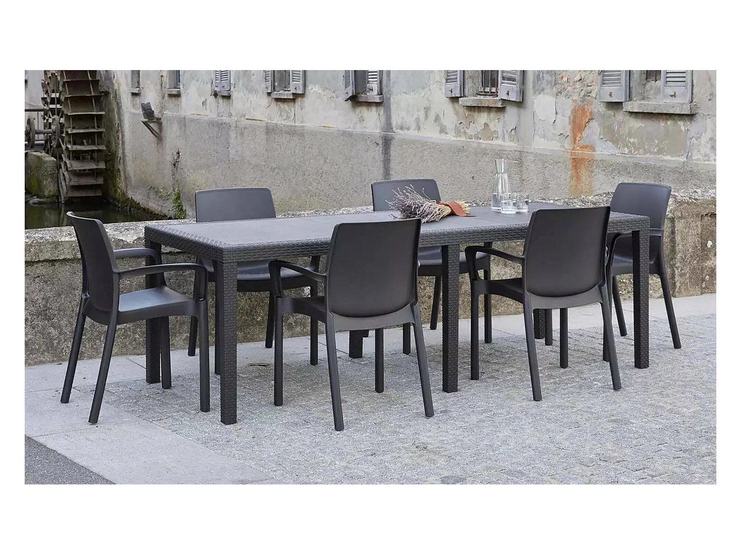 Table d'extérieur Dmains, Etagère à manger rectangulaire extensible, Table de jardin extensible effet rotin, 100% Made in Italy, 150/220x90h72 cm, Anthracite