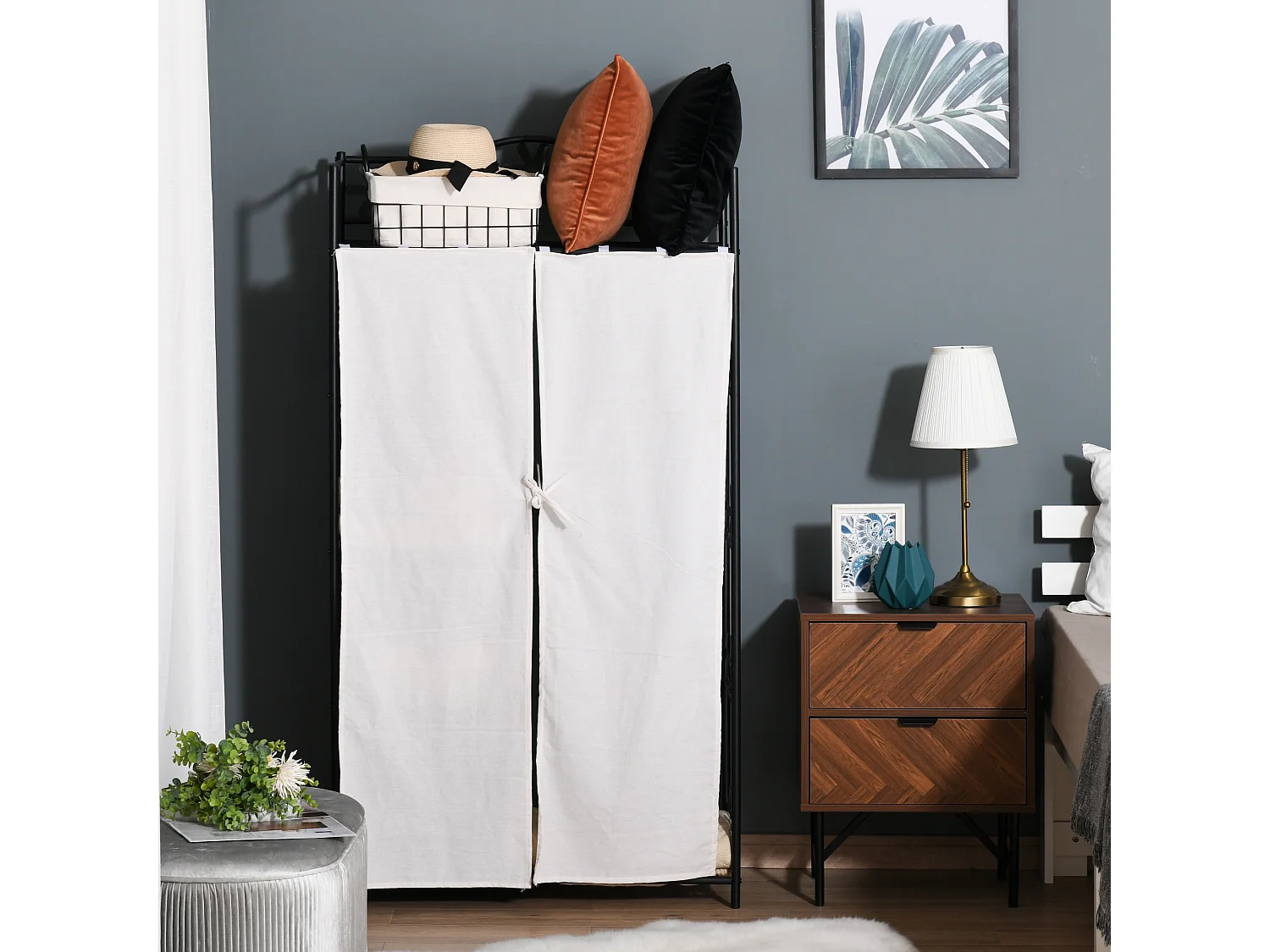 Armoire penderie multi-rangement - 5 étagères - dim. 84L x 42l x 158,5H cm - métal noir motif fleurs 2 rideaux blanc