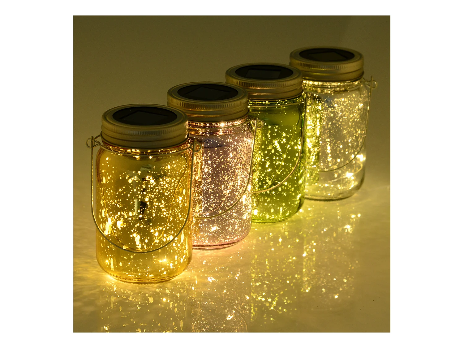 Outsunny Lumière de jardin solaire - pots mason jar 4 pièces - lanterne de verre solaire LED étanche norme IP 44 - lampes décoratives de jardin 4 couleurs
