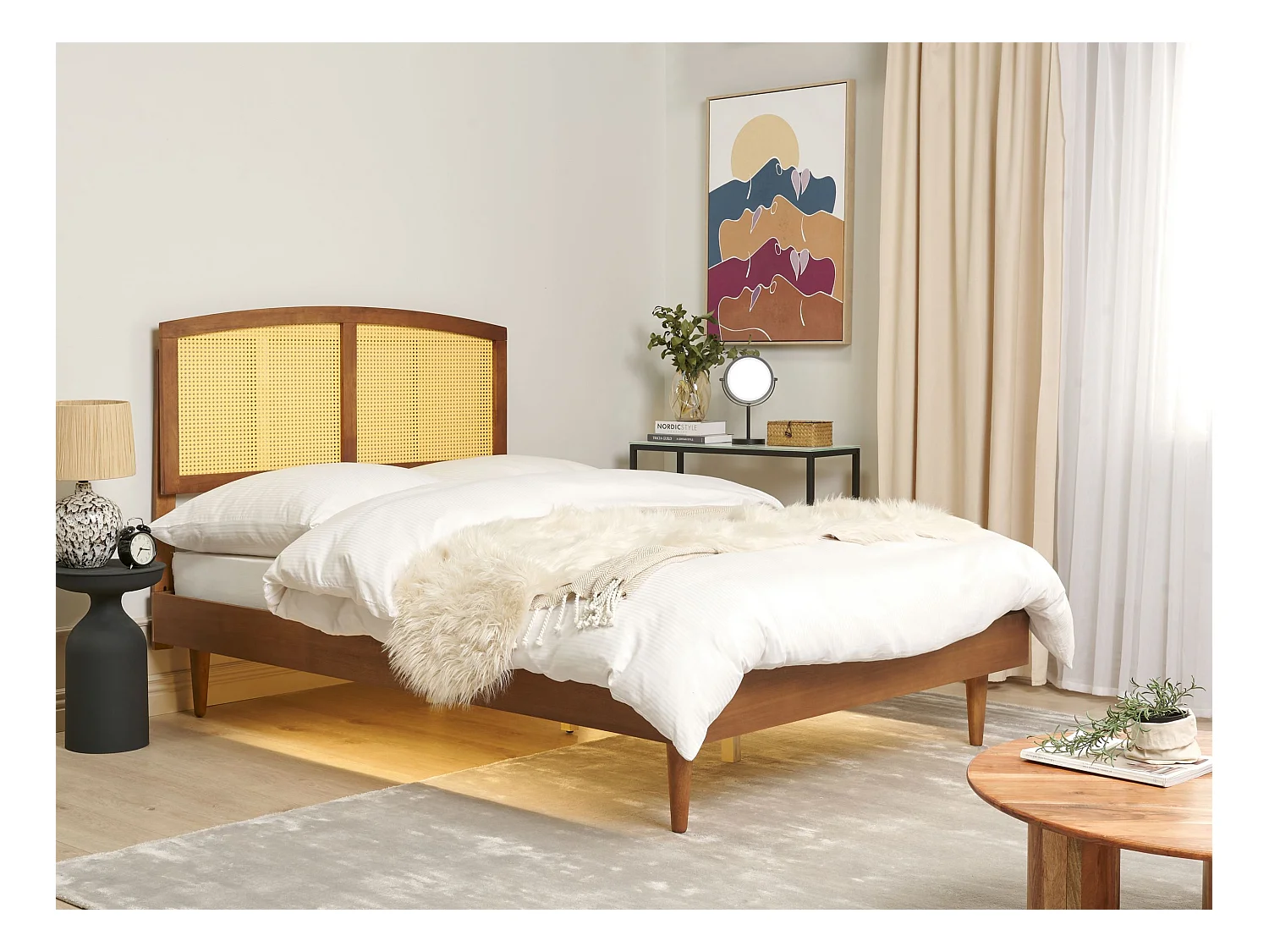 Lit avec LED Rotin VARZY 140 x 200 cm Marron
