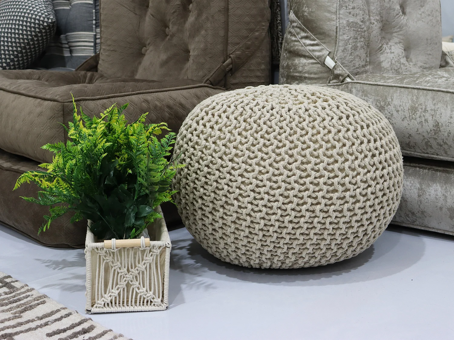 Pouf rond en rotin beige MADALO