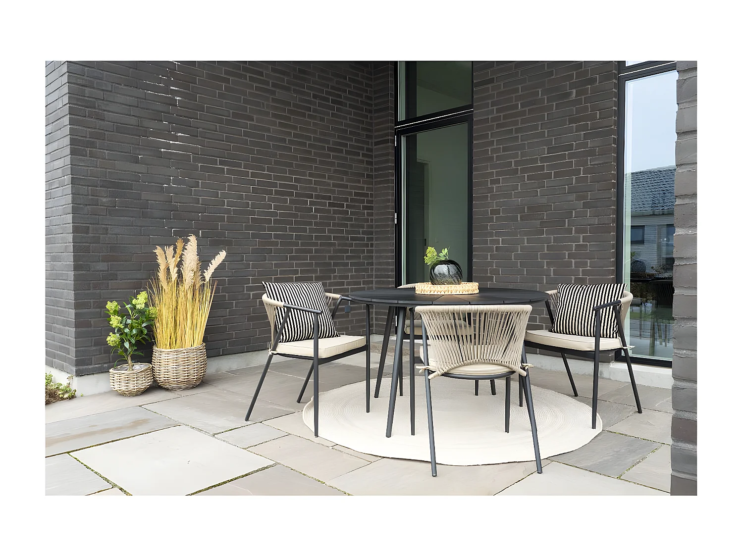 Atlanta table de jardin Ø120cm non bois noir.