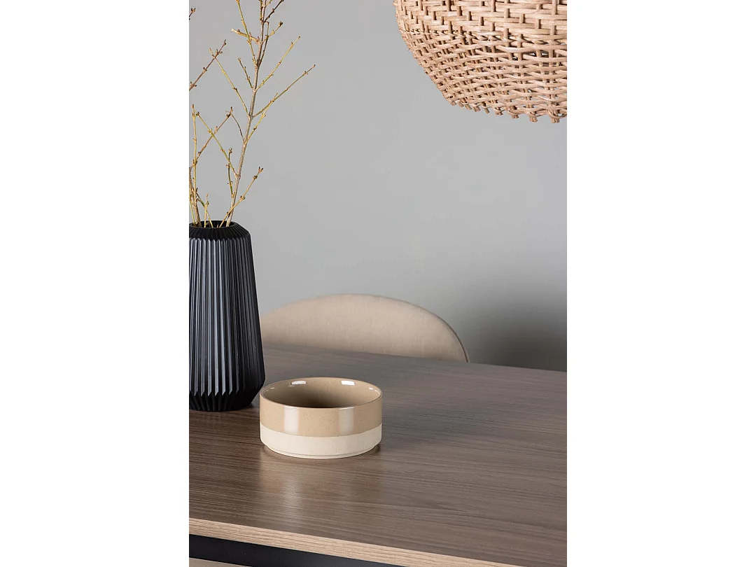 Tempe ensemble pour salle à manger table noyer décor et 4 Velvet chaises beige.