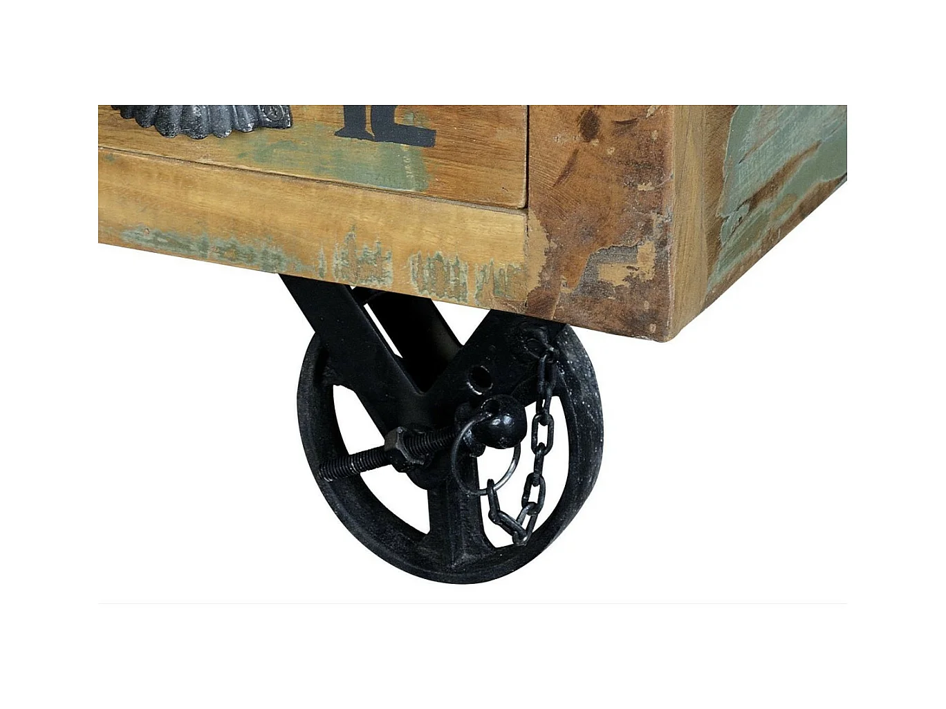 Table basse en bois recyclé et roulettes métal multicolores