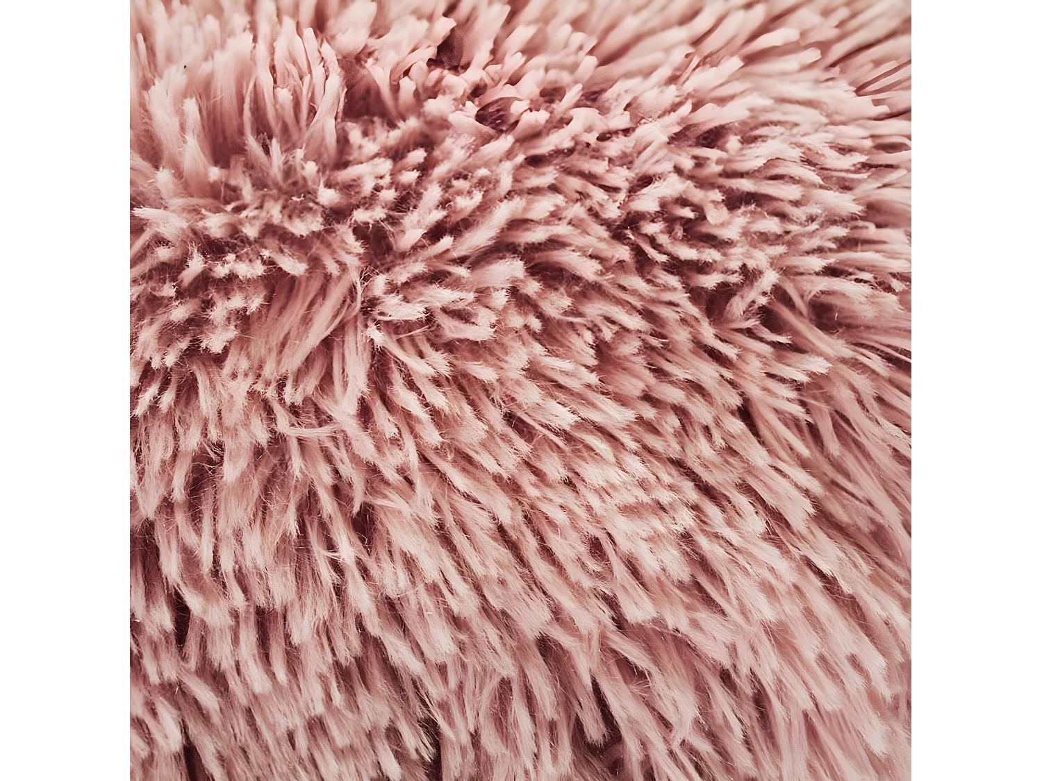 NEO YOGA - Coussin à poils longs extra-doux rose 60x60