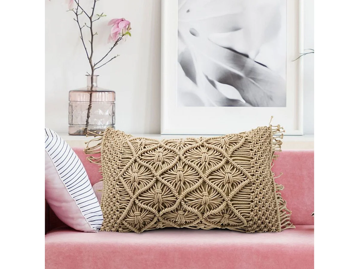 MACRAME - Coussin macramé en coton tressé rose nude 40x60
