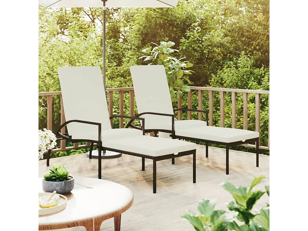 Chaises longues avec repose-pied 2 pcs Résine tressée Noir