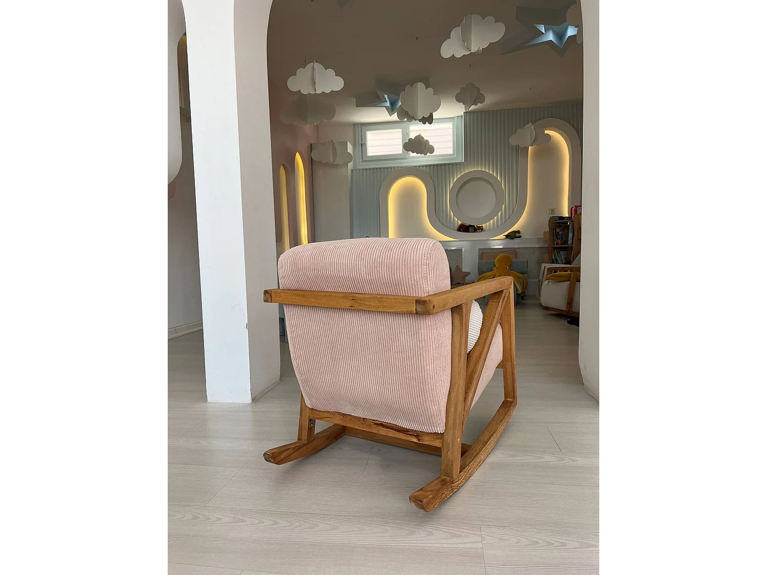 Mecedora Altadena 579, 62x75x52cm, Rosa, Tapiz, Madera, De madera