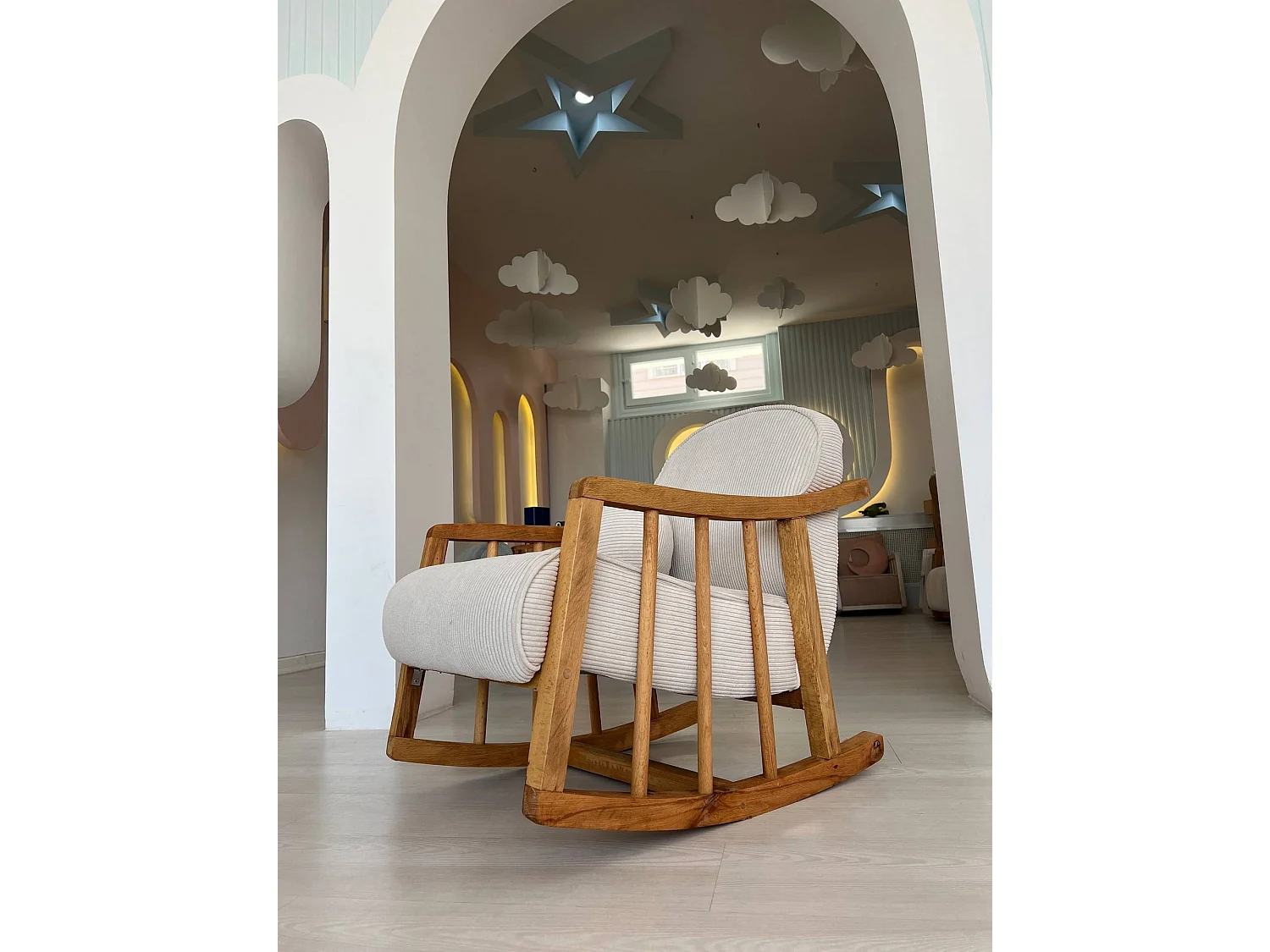 Eleganter Sessel, Weiß, 72 x 60 x 52 cm | Rahmen aus 100 % Weißbuchenholz, Stoff aus 100 % Polyester | Bequeme Schaumstoffpolsterung, perfek