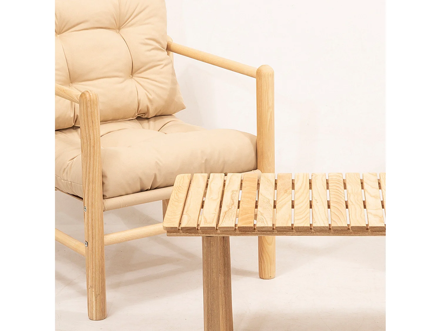 Salon de jardin Evander Châtaigne massif clair