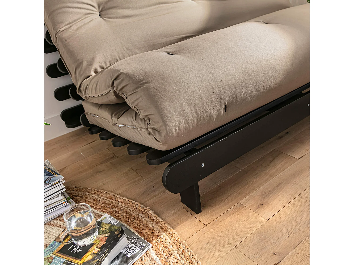 Ensemble matelas futon en coton et structure en bois massif noir 160x200 Taupe