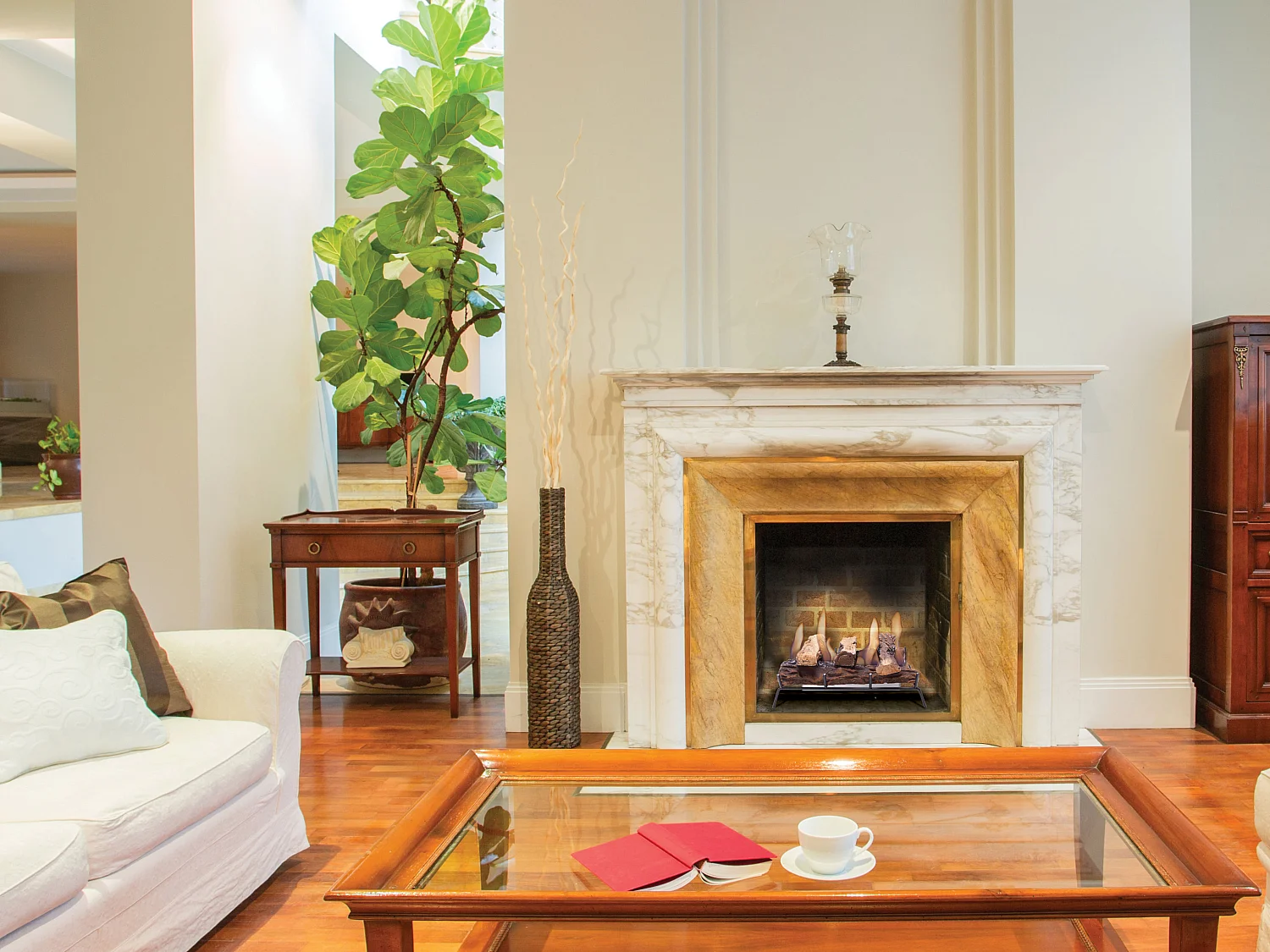 Bloc de combustion 2000W avec bûches décoratives