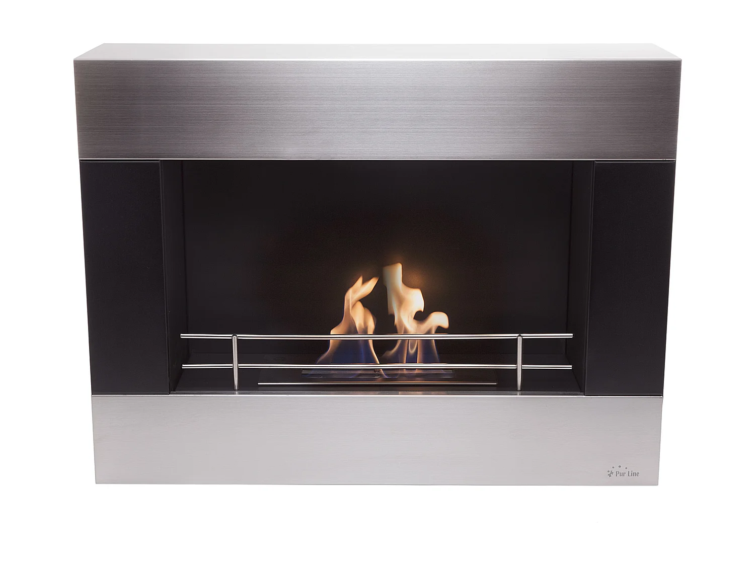 Wandgemonteerde stalen ethanolhaard met verchroomde spijlen