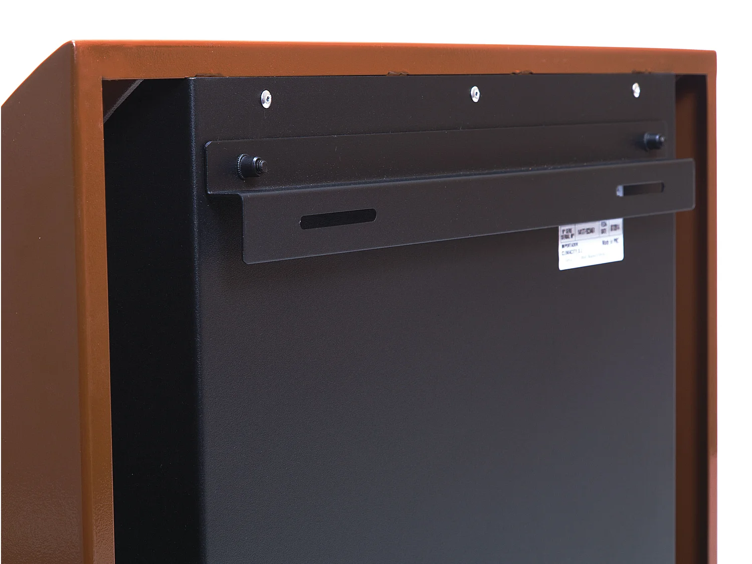 Lareira a etanol de parede com painel frontal curvo