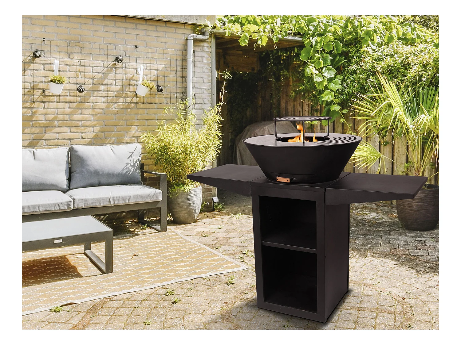 Barbecue avec plaque ronde, grill et support