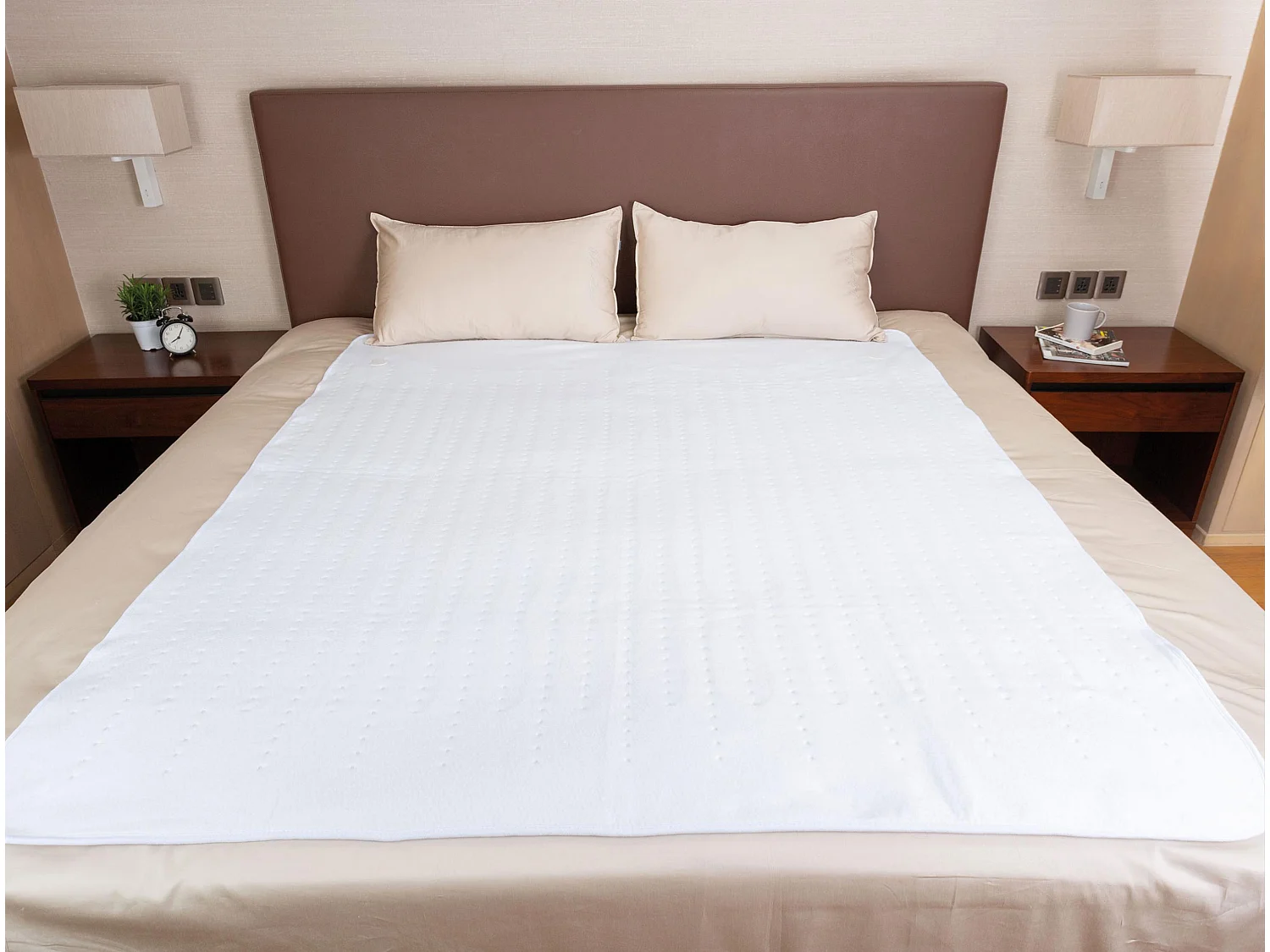 Elektrische Heizdecke aus weißer Wolle Purline WARMER BED 60W