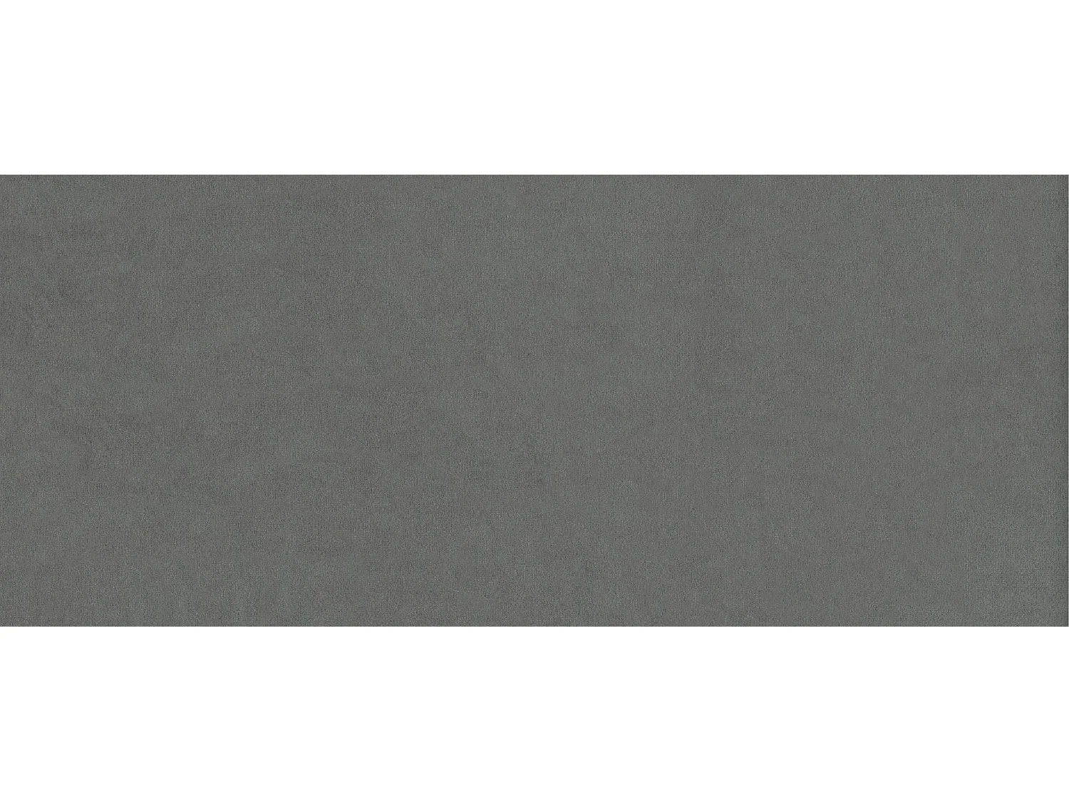 Celeste 2-Sitzer Chesterfield Sofa mit Silber Metall Füßen