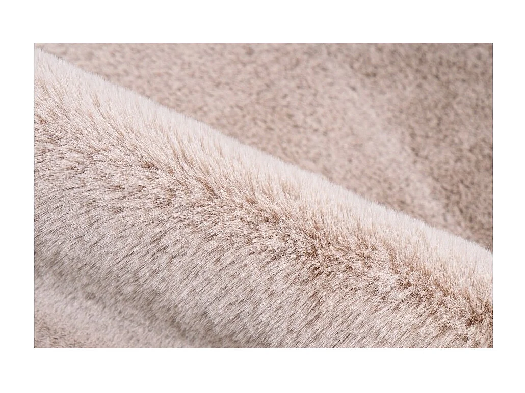 Tapis 90x60cm, design C005Y coloris taupe - Confort et élégance pour votre intérieur