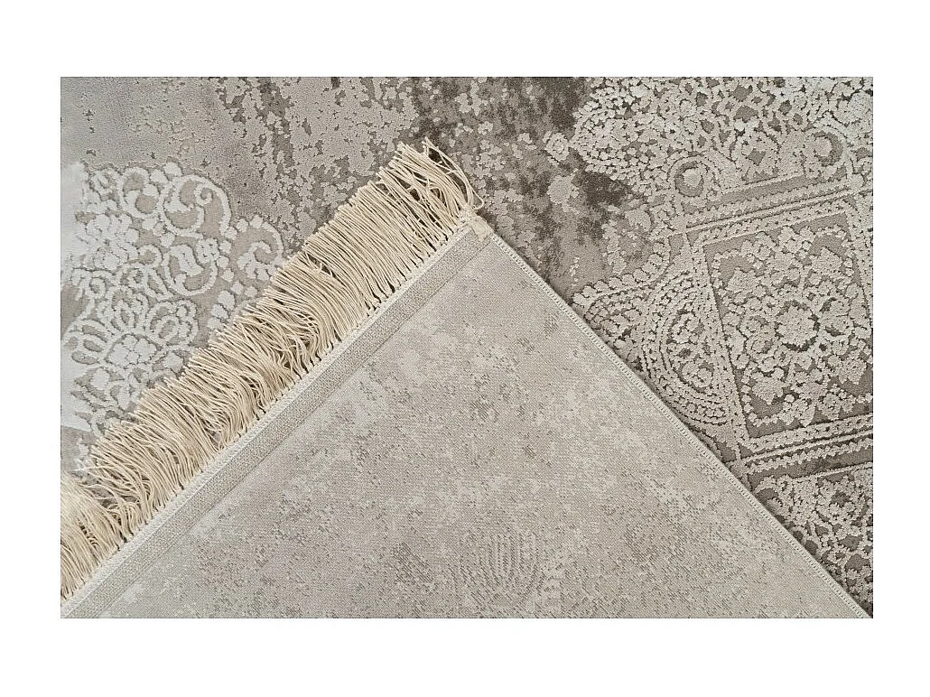 Tapete 170x120cm, design E109E na cor prata - Conforto e elegância para o seu interior.