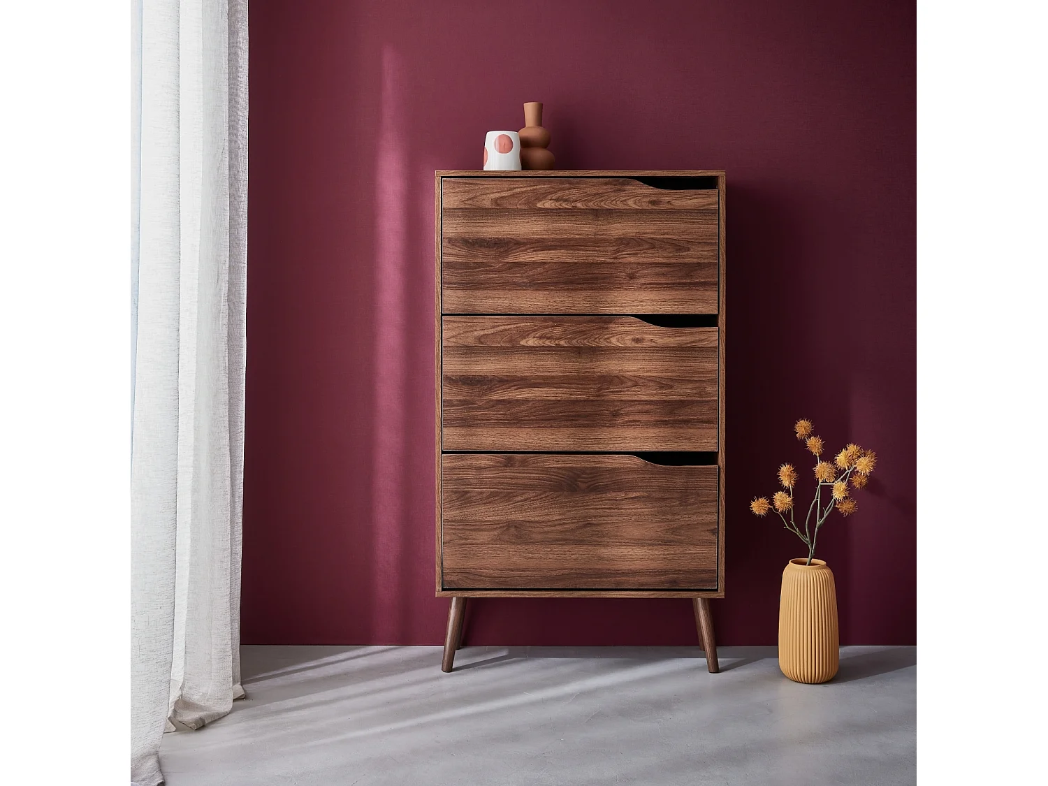 Scarpiera con decoro in legno, 3 ante, noce