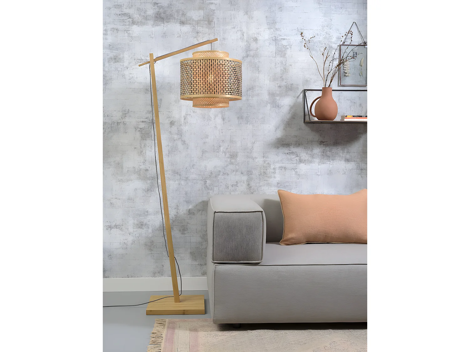 Piantana in bamboo marrone con paralume intrecciato bicolor