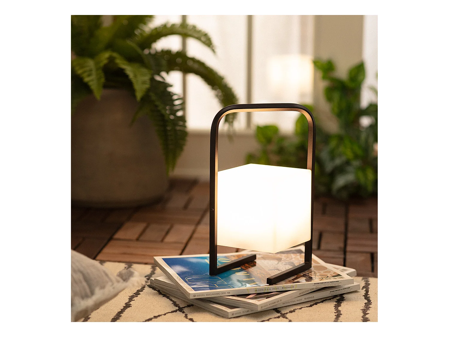 Lampe à Poser LED Portative Extérieure 2.5W Tiber avec Batterie Rechargeable USB Noir