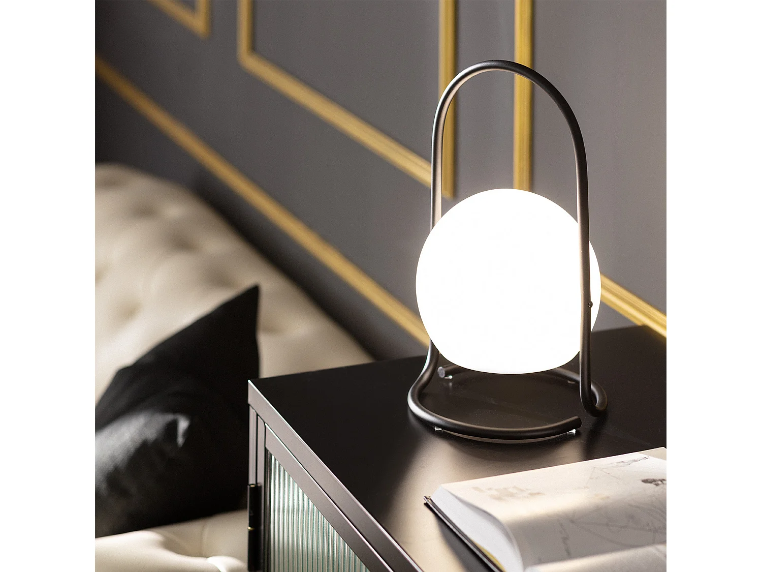 Lampada da Tavolo per Esterni LED 2.5W Portatile Metallo con Batteria USB Ricaricabile Mkono Nero