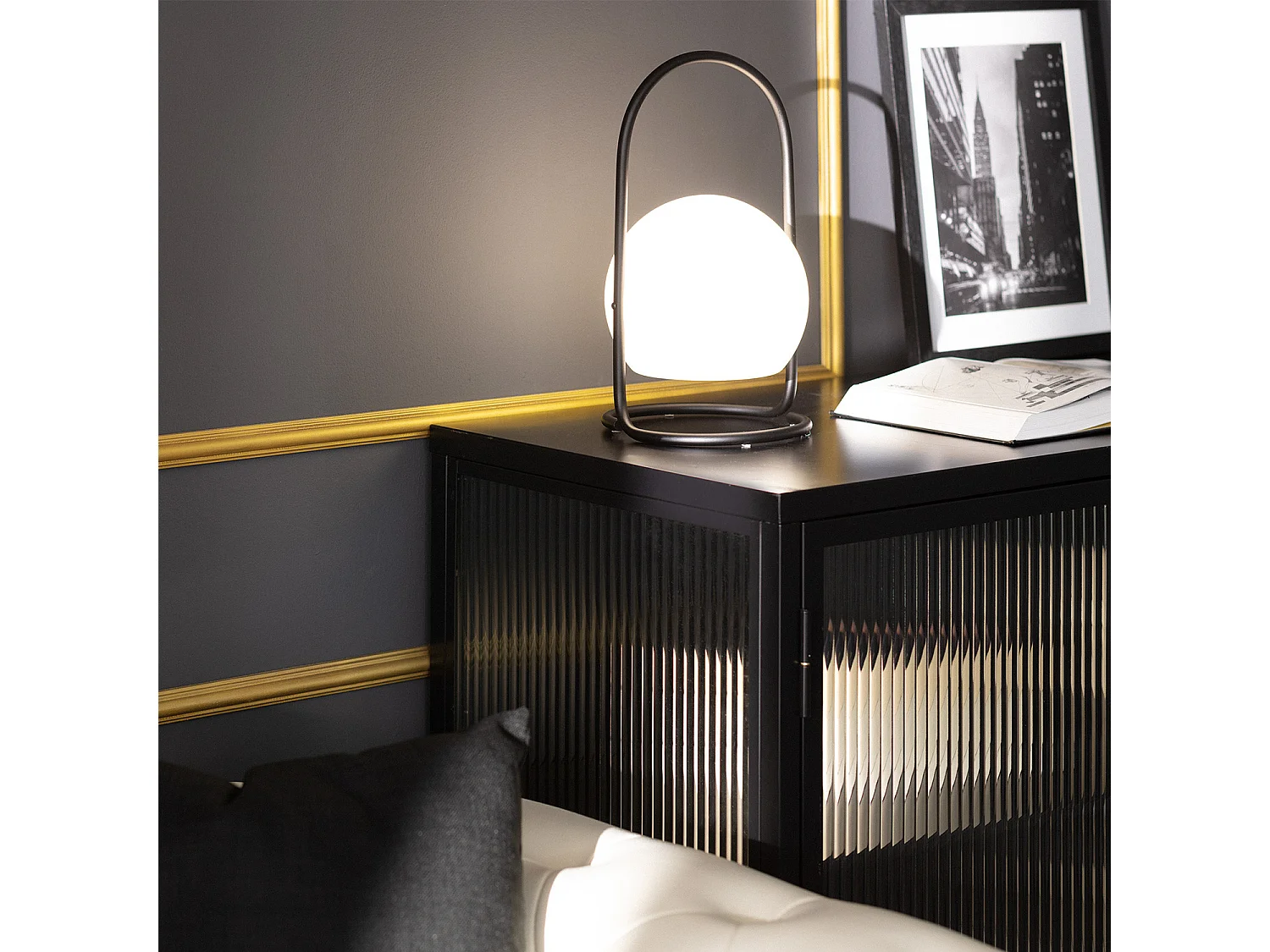 Lampada da Tavolo per Esterni LED 2.5W Portatile Metallo con Batteria USB Ricaricabile Mkono Nero