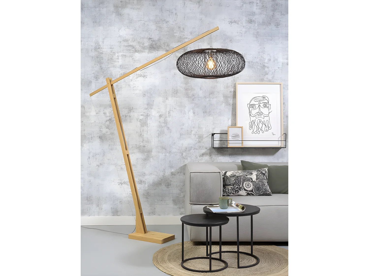 Lampadaire XL en bambou marron avec abat-jour noir