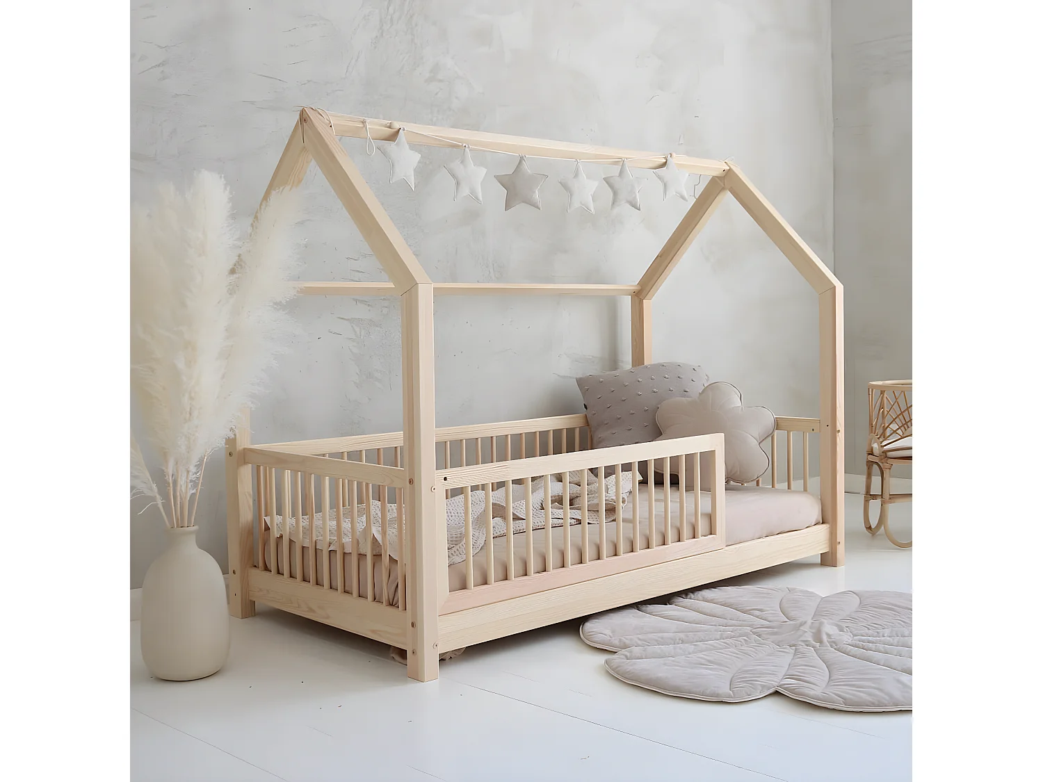 Cama 90x200 con barandilla y somier patas de 5 cm Florie Madera