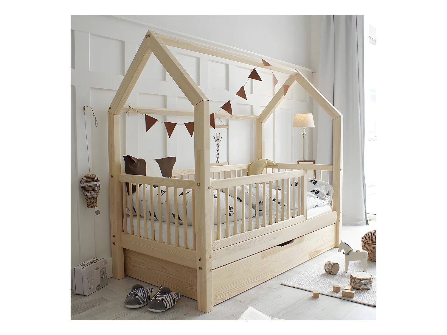 Lit cabane 90x190 barrière sommier et tiroir inclus Florie Bois