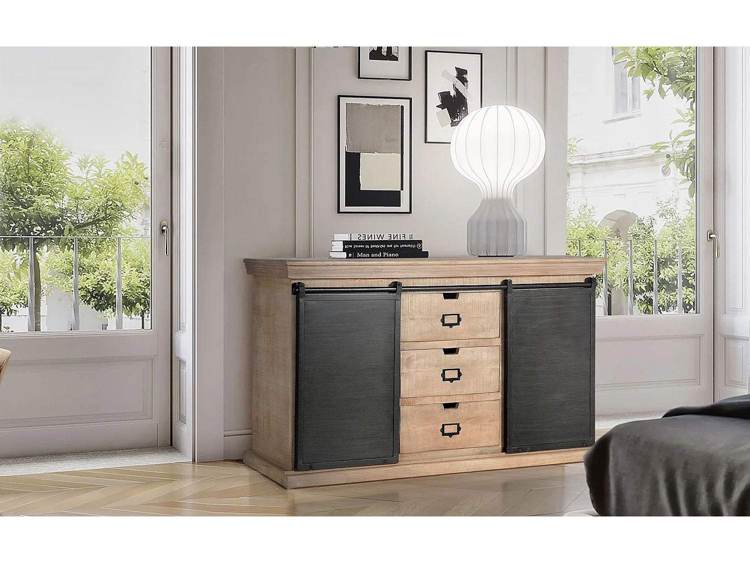 Buffet industriel en manguier et détails en métal noir