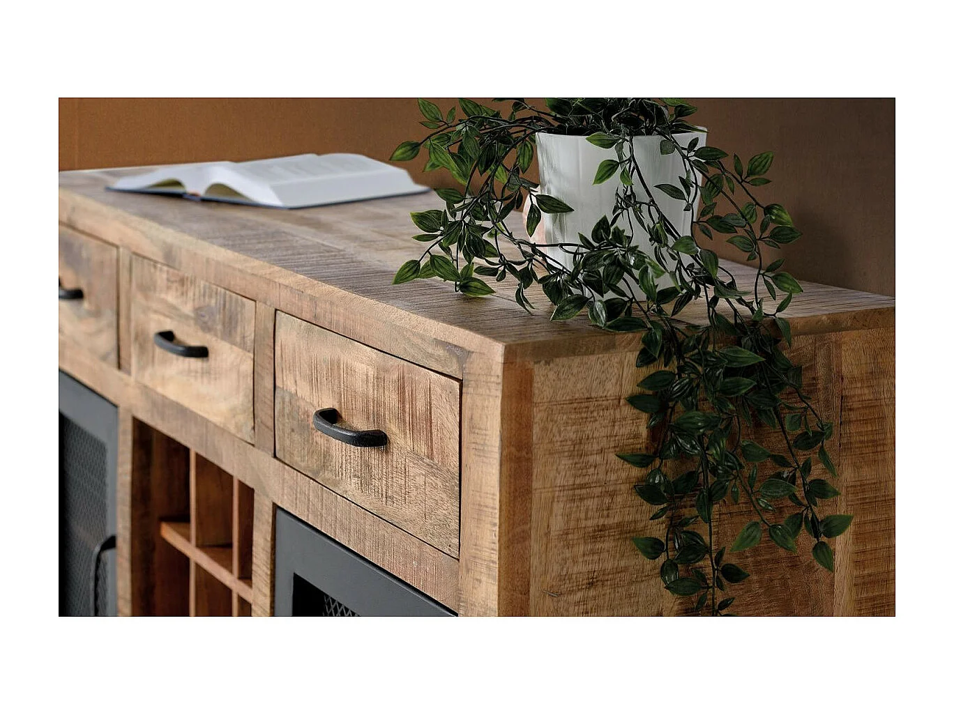 Sideboard aus Mangoholz