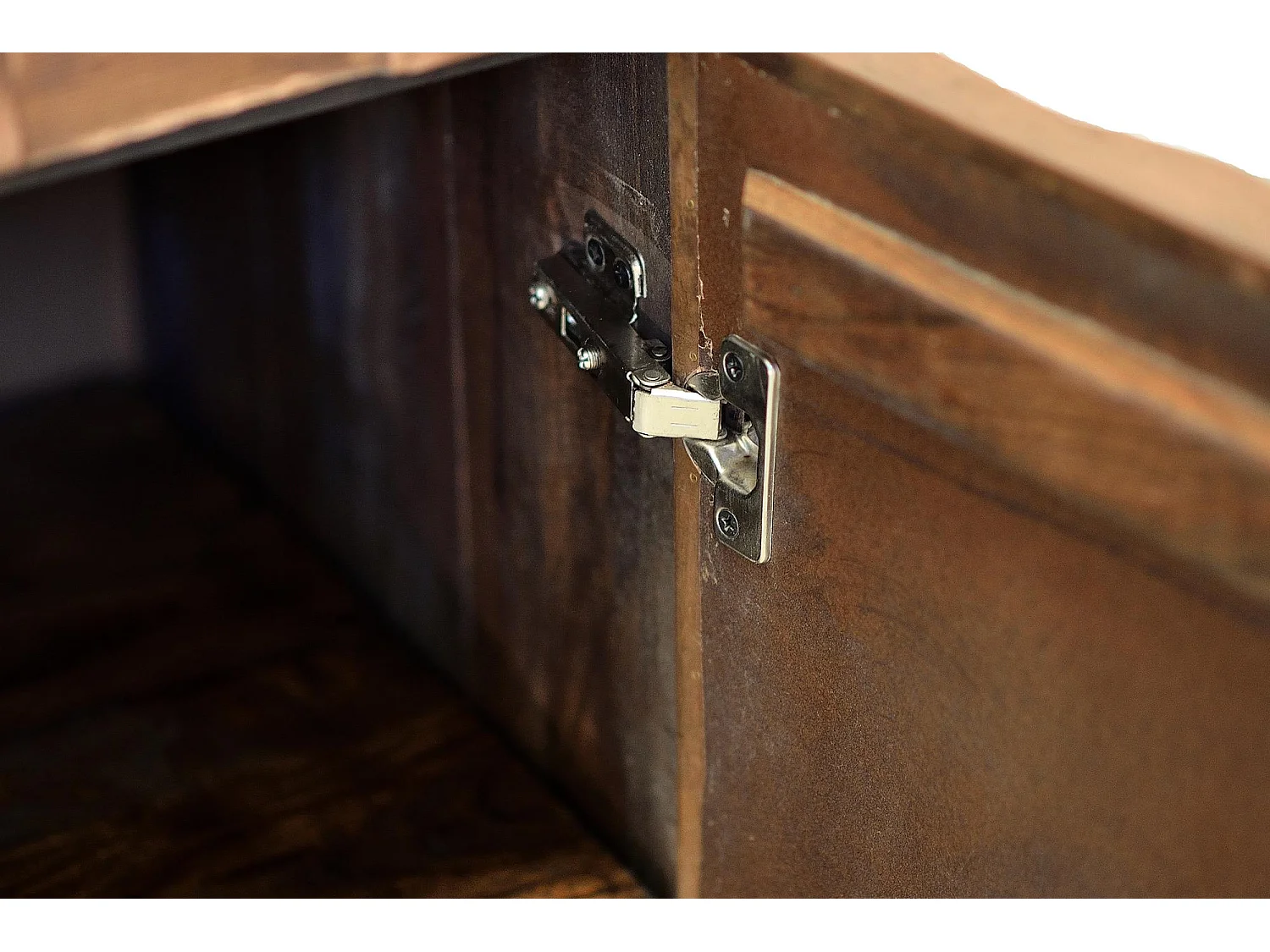 Sideboard aus Mangoholz und Bronze