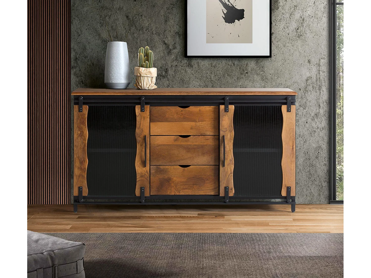 Sideboard aus Mangoholz und schwarzem Metall
