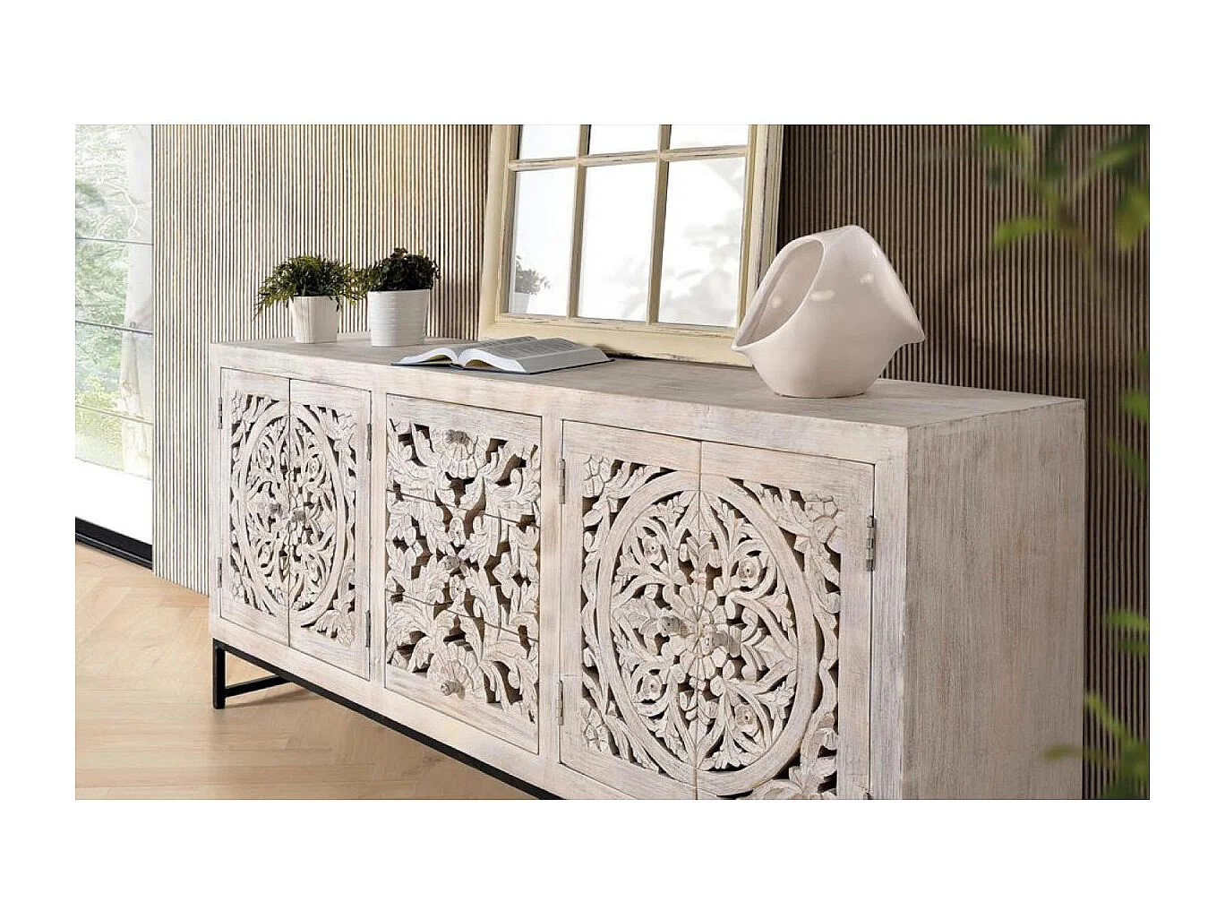 Buffet en manguier et pieds en métal blanc vieilli