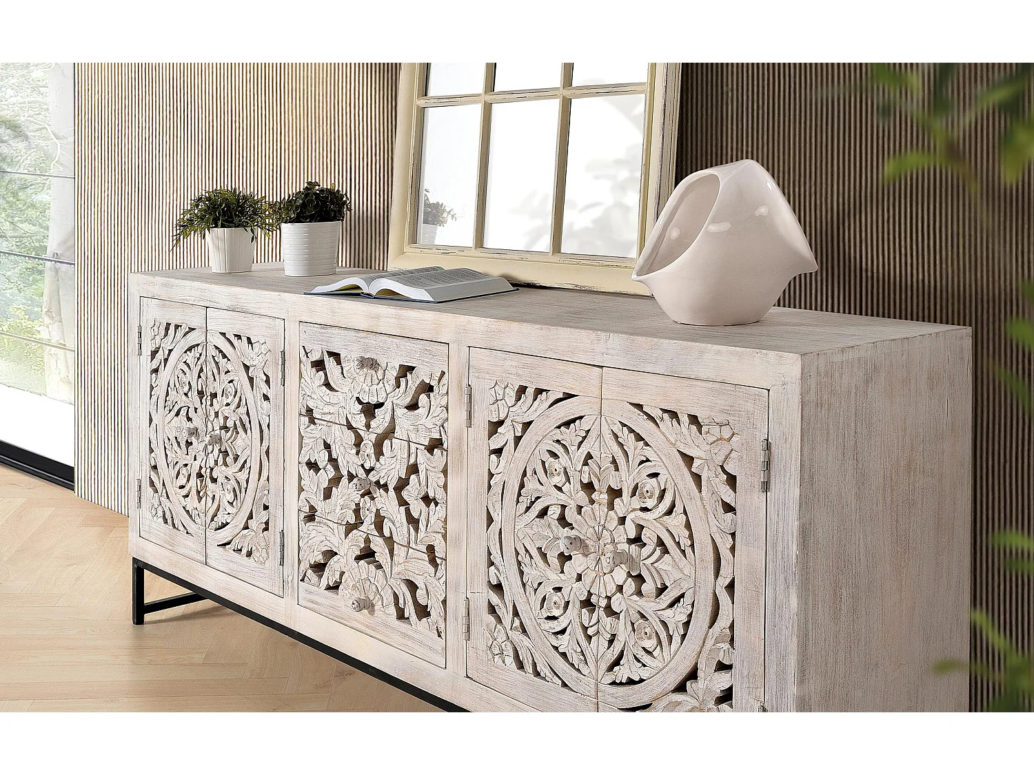 Buffet en bois de manguier sculpté, style ethnique bohème - 81 x 190 x 38