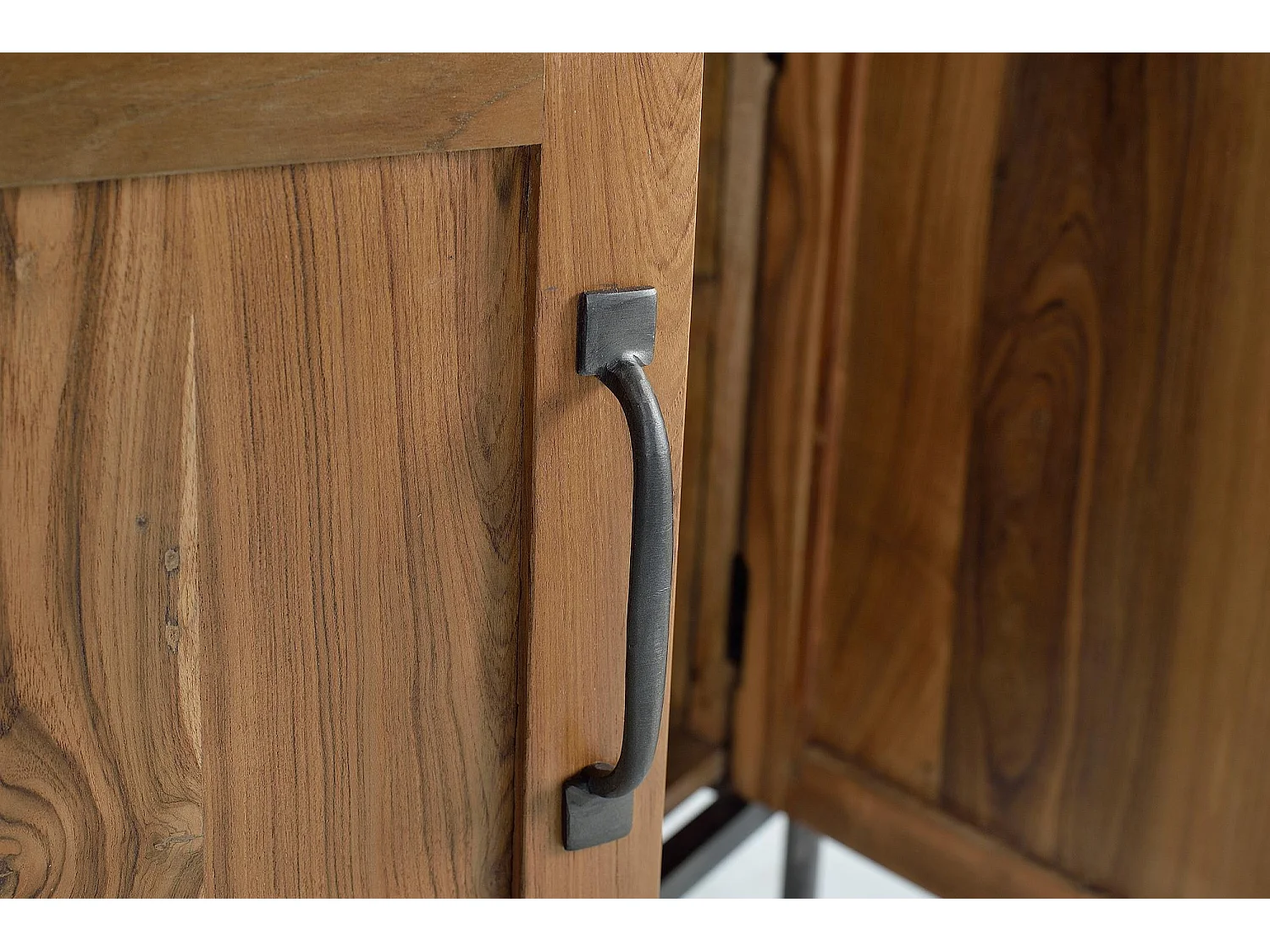 Credenza in legno di teak e mango e metallo