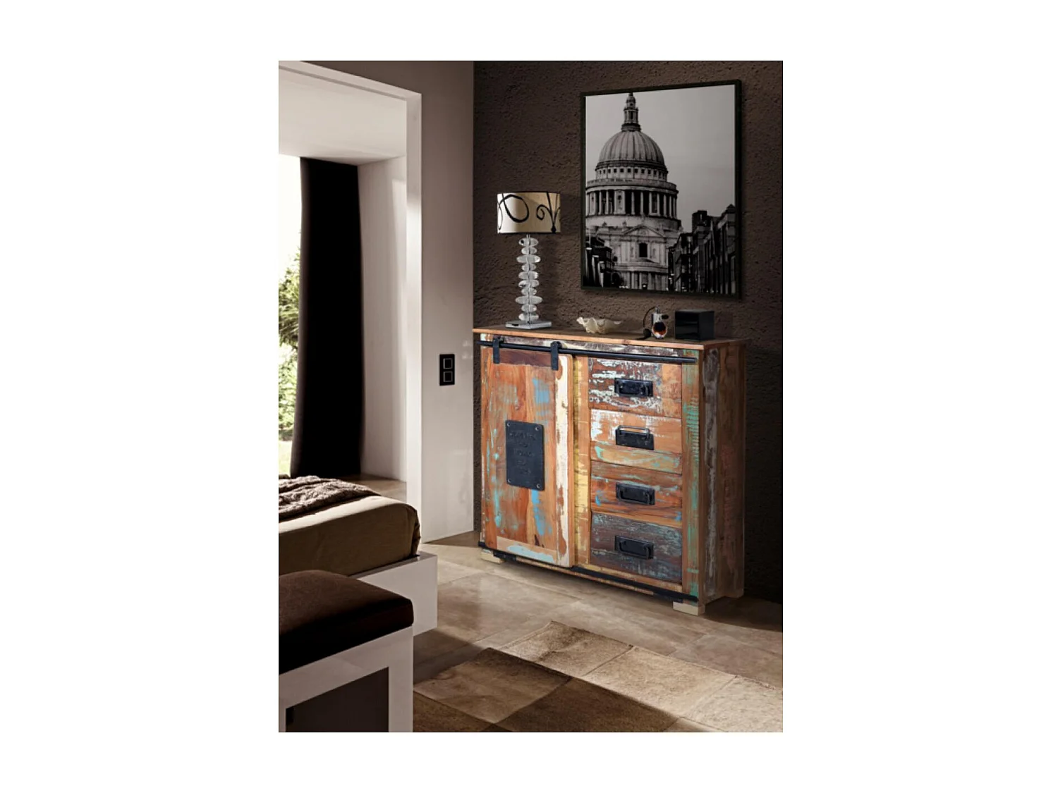 BANGKOK - Buffet exclusif en bois recyclé multicolore