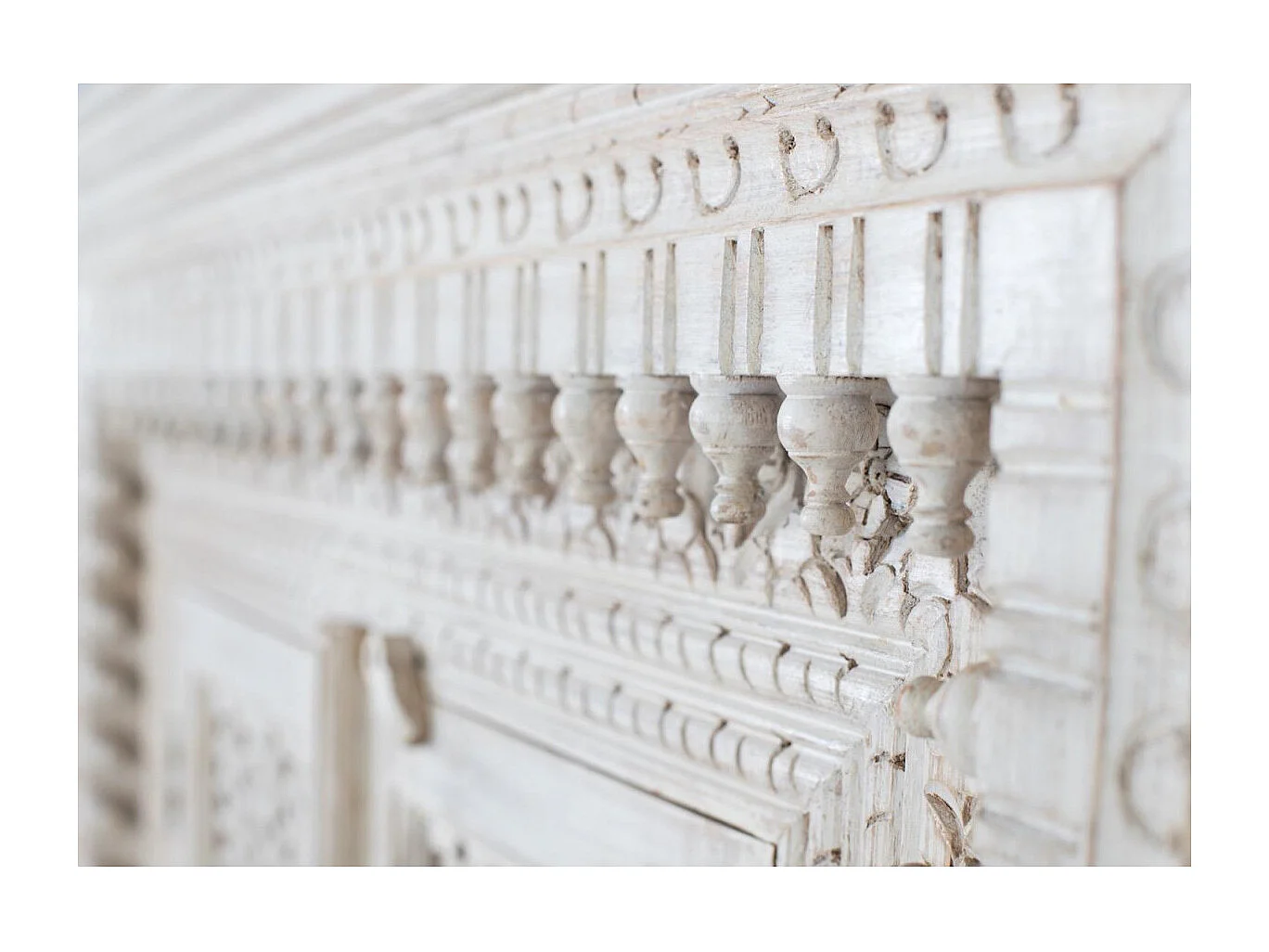 Buffet en bois manguier blanc vieilli