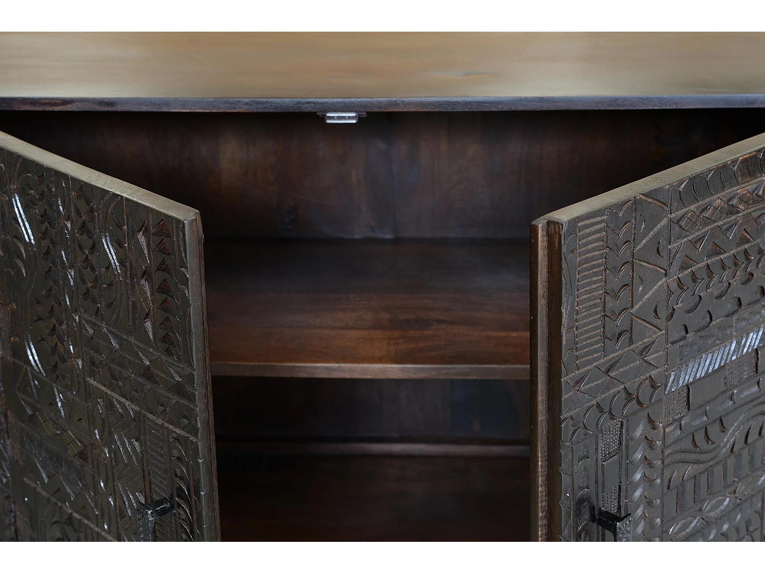 Sideboard aus Mangoholz und Eisenbeinen