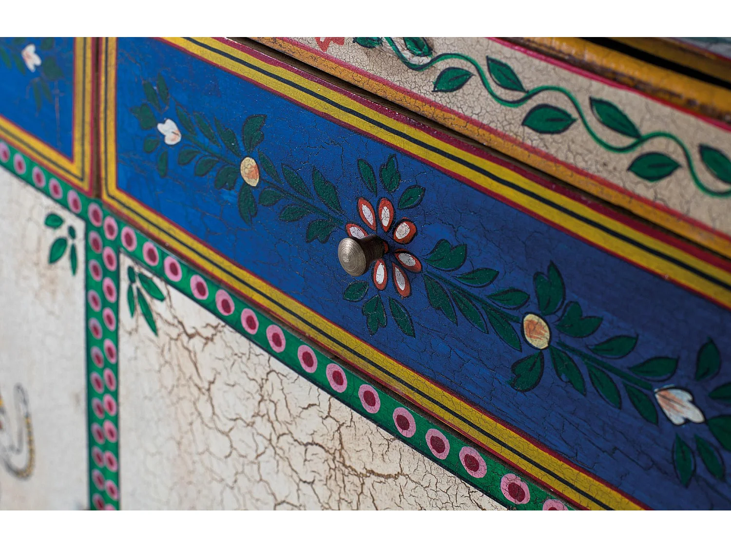 Aparador dos cajones en madera de mango multicolor