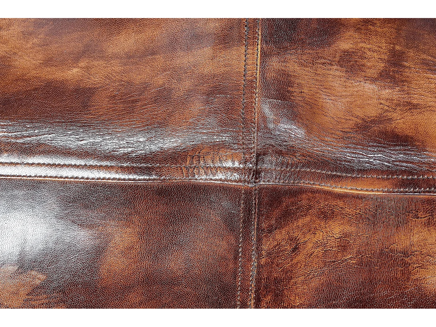 Gealterter Schal aus Leder und Eisen